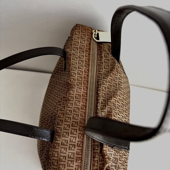 Authentic Fendi Zucca monogram tote bag nylon/leather - Picture 6 of 15